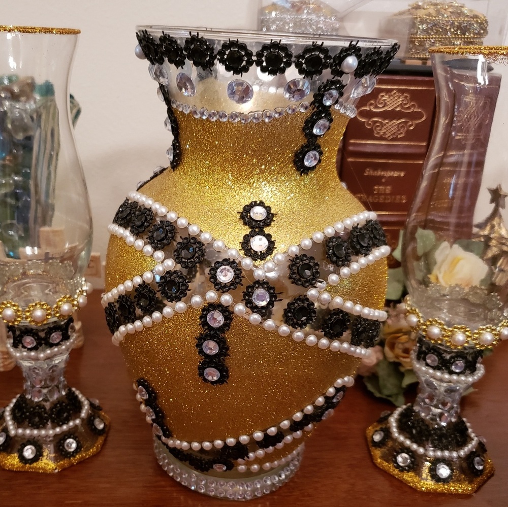 Handcrafted Vase Set